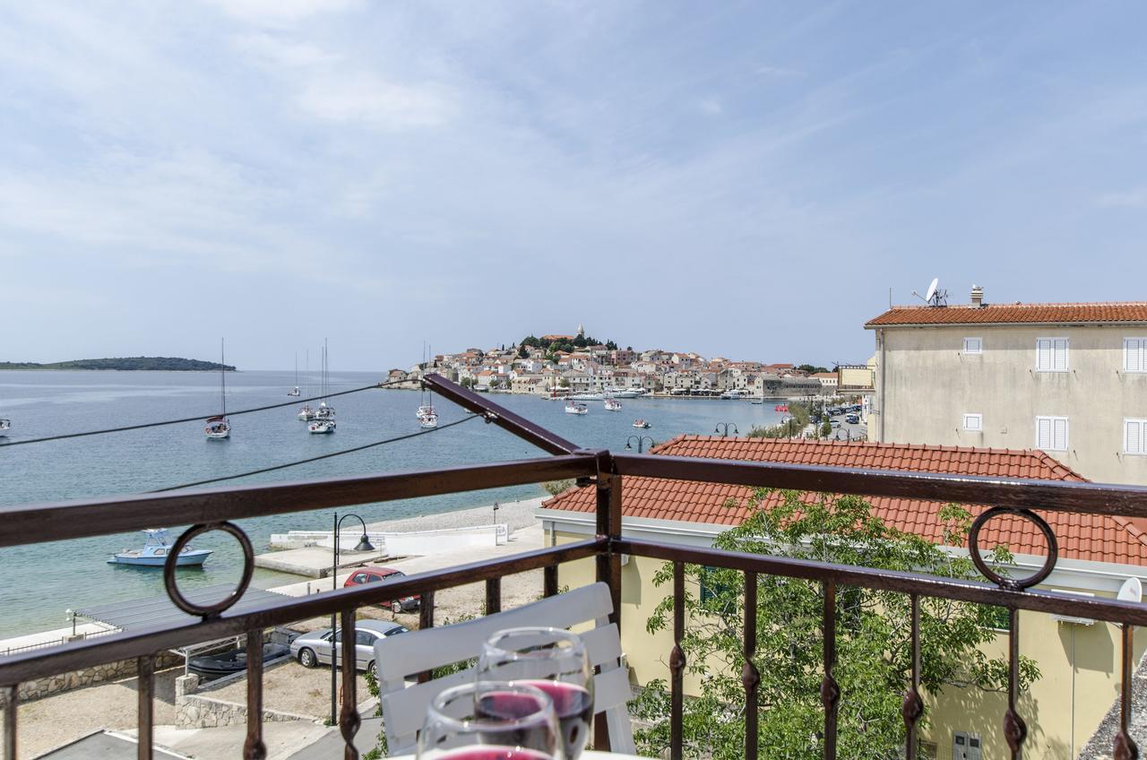 Apartment Mira Primošten Екстериор снимка